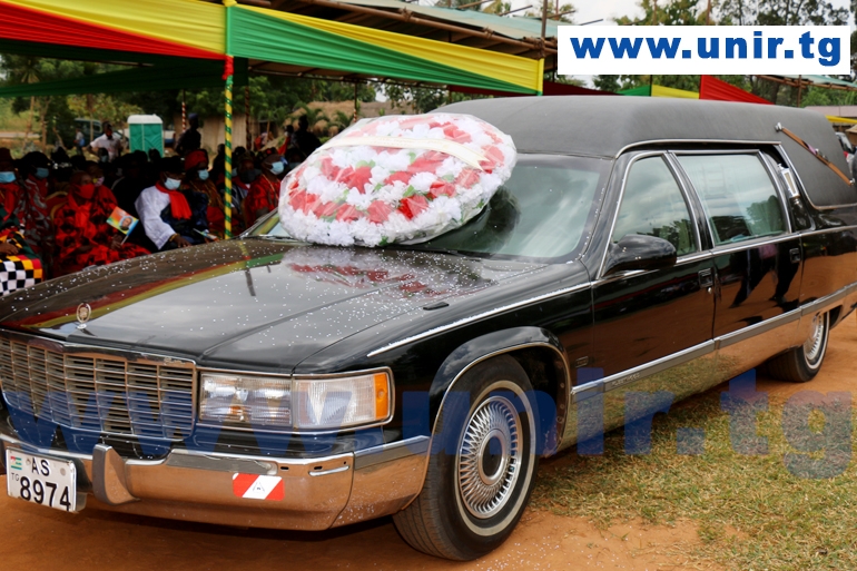 Lire la suite à propos de l’article Les populations de l&rsquo;Avé ont rendu un dernier hommage à leur fils Edem Kodjo