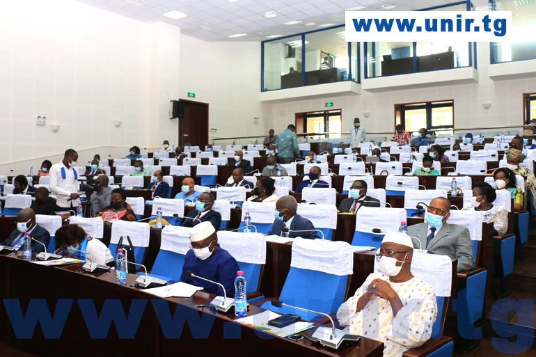 Lire la suite à propos de l’article Assemblée nationale : les députés ont clôturé la deuxième session ordinaire de l&rsquo;année 2020
