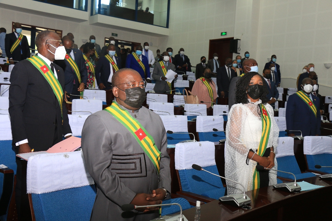 Lire la suite à propos de l’article Assemblée nationale : les députés de la sixième législature reprennent la route de l’hémicycle