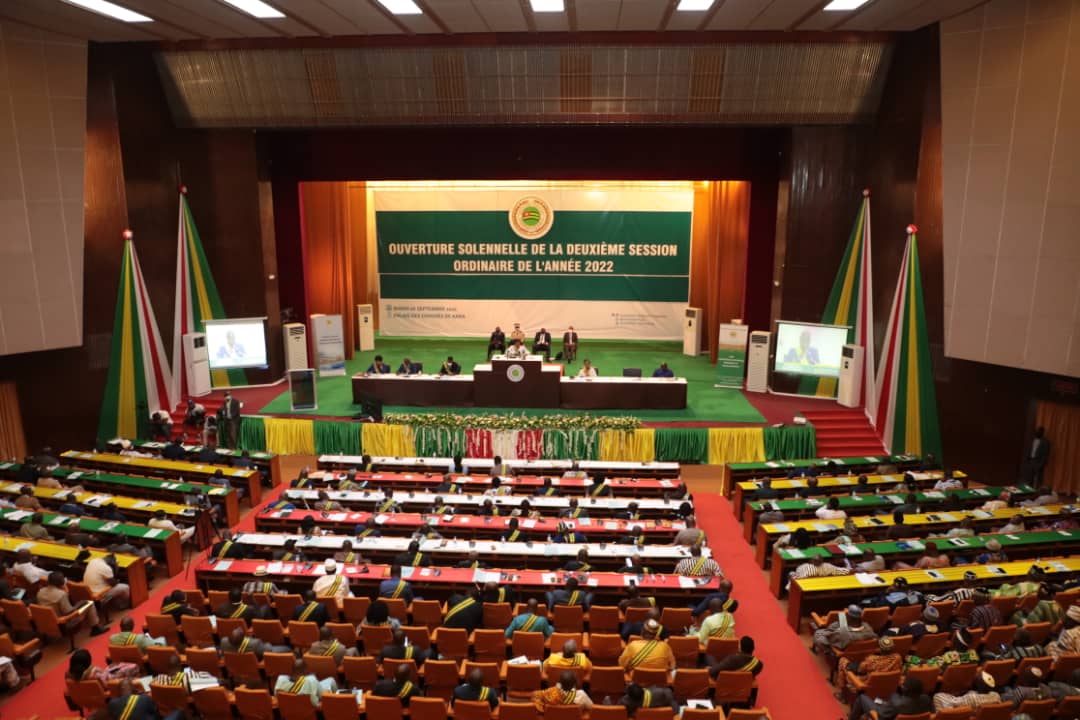 Lire la suite à propos de l’article Assemblée nationale : les députés retrouvent le chemin de l&rsquo;hémicycle.