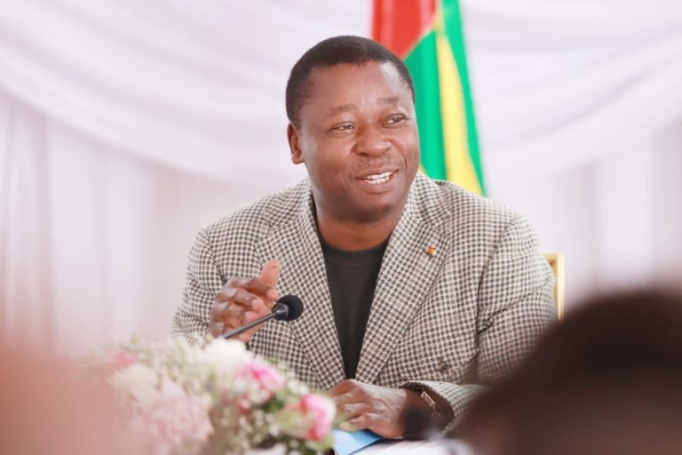 Lire la suite à propos de l’article Inflation et vie chère au Togo : Au secours de ses concitoyens, Faure GNASSINGBÉ prend de « belles » mesures.