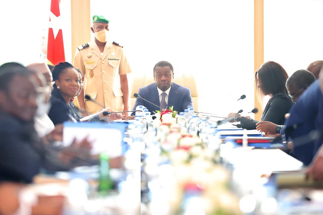Lire la suite à propos de l’article Togo : Le budget 2023 est projeté à 1957,9 milliards