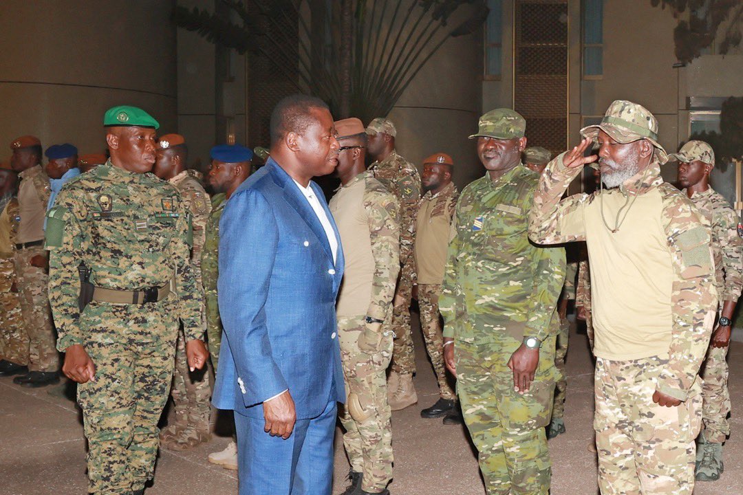 Lire la suite à propos de l’article Togo : les 46 soldats ivoiriens libérés remercient Faure Gnassingbé