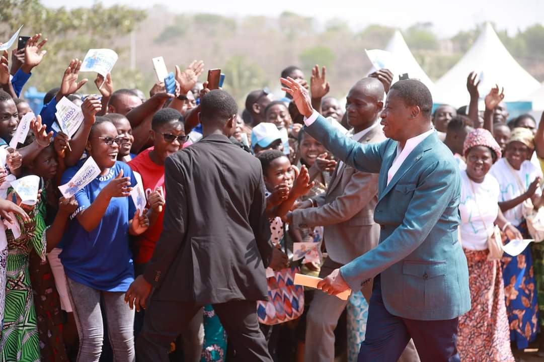 Lire la suite à propos de l’article Le Distingué Militant entre écoute proximité avec les populations