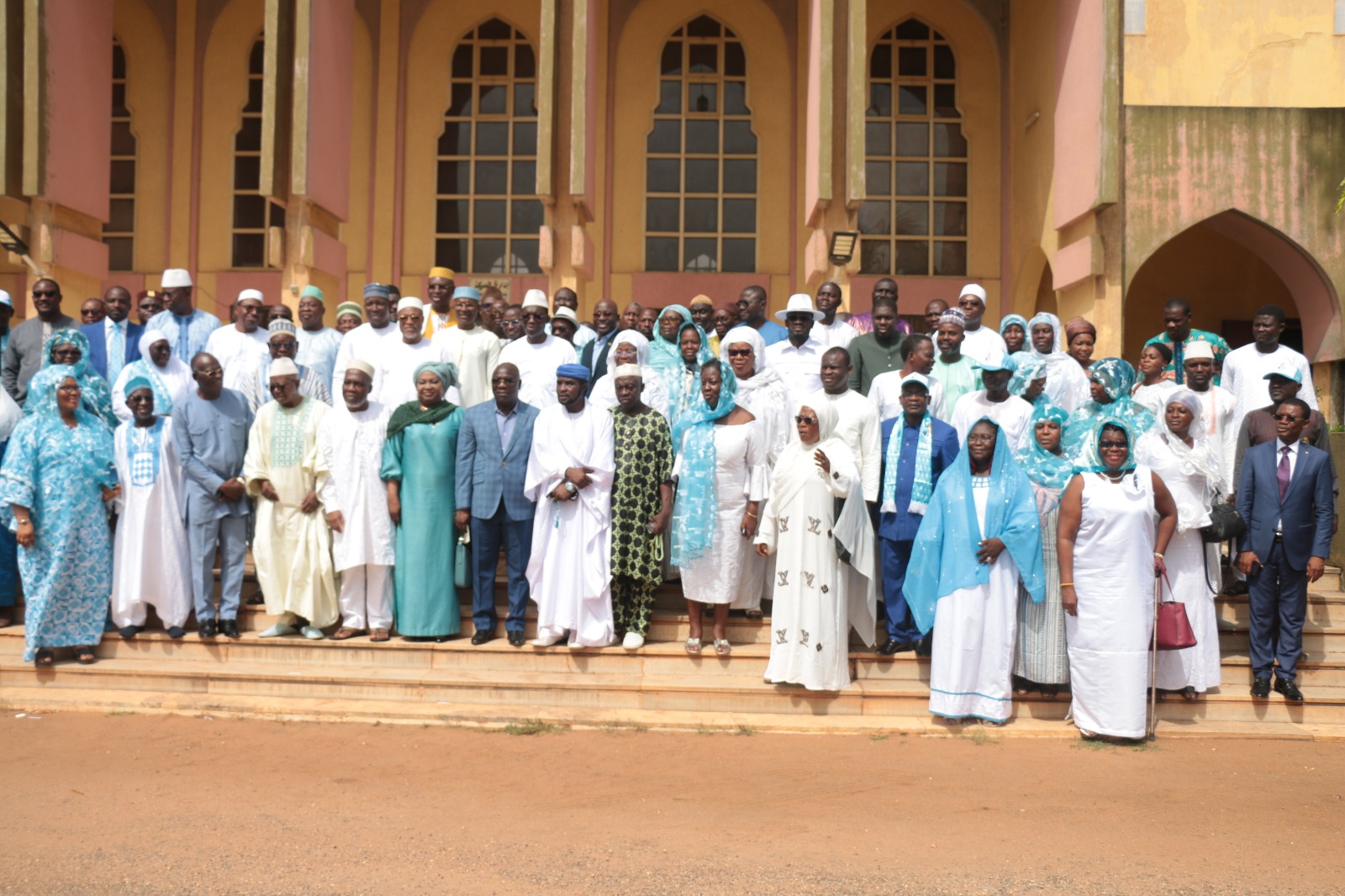 Lire la suite à propos de l’article 11ème anniversaire du parti Unir : les responsables ont confié tout le Togo entre les mains d&rsquo;Allah