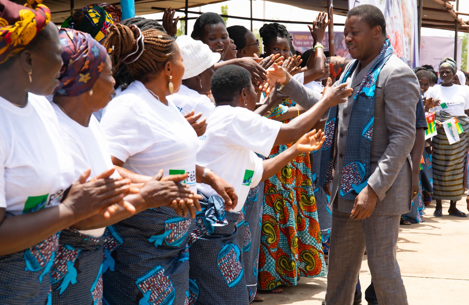 Lire la suite à propos de l’article FNFI – Une Décennie de Progrès : Comment la vision de Faure Gnassingbé a remodelé la lutte contre la pauvreté au Togo