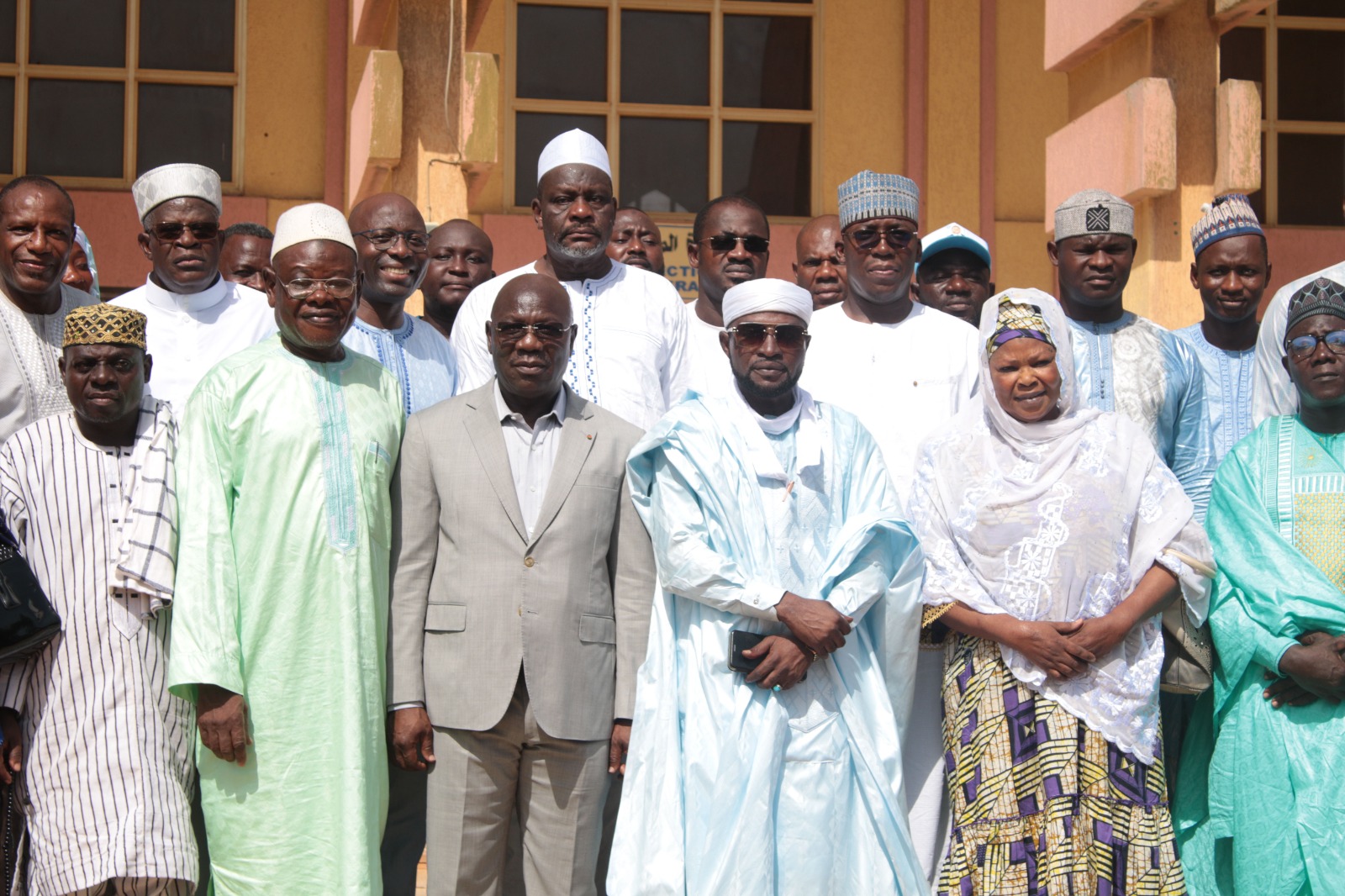 Lire la suite à propos de l’article 12ème anniversaire du parti Unir : le parti et ses dirigeants confiés sous la protection d’Allah