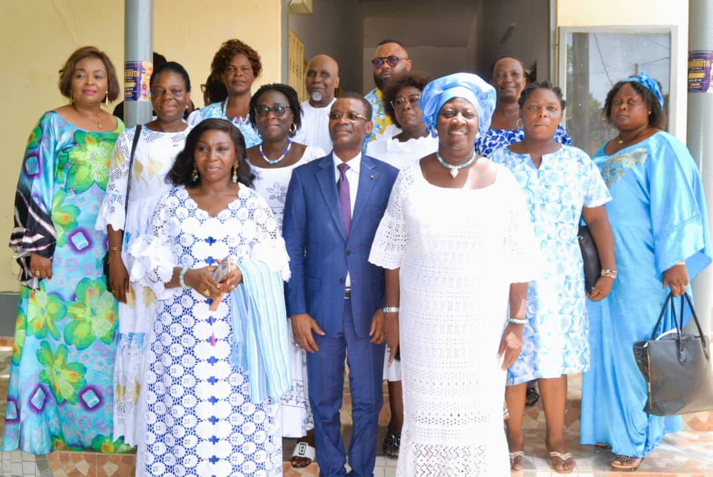 Lire la suite à propos de l’article Législatives et régionales 2024 : un culte protestant pour mettre les candidats Golfe sous la protection divine