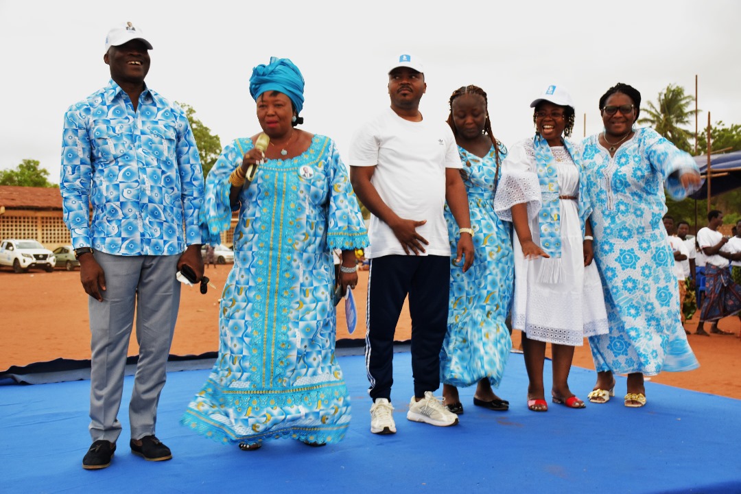 Lire la suite à propos de l’article Triomphe imminent pour UNIR : le militant candidat ADANBOUNOU Kovi Akoété et ses pairs brillent lors de cette 8ᵉ journée des campagnes électorales à Agoè Fiovi