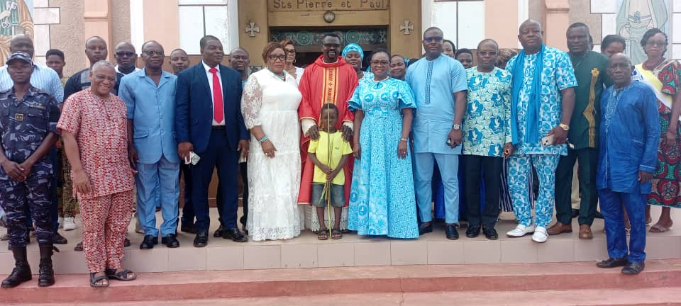 Lire la suite à propos de l’article 13 ans du parti UNIR : La préfecture des Lacs implore les bénédictions de Dieu sur le parti