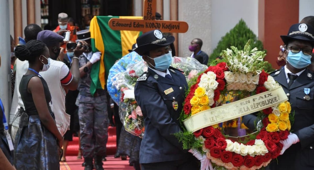 924e149af069b8ea323a809fbb1171d4