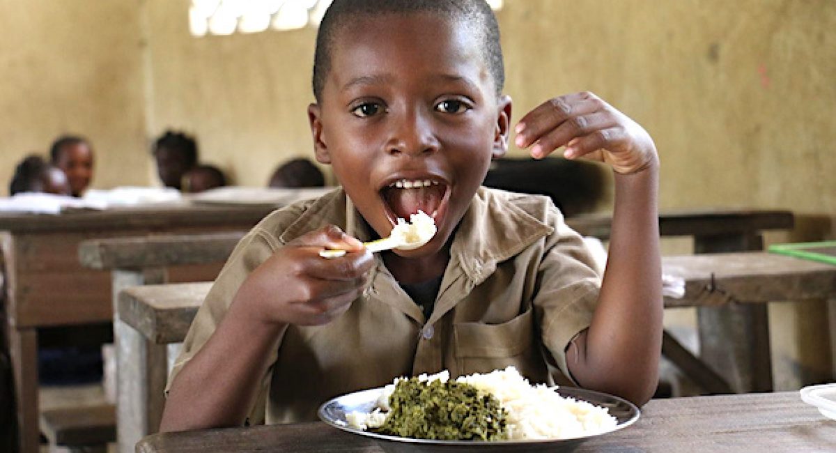 Les cantines scolaires, une solution à fort impact social